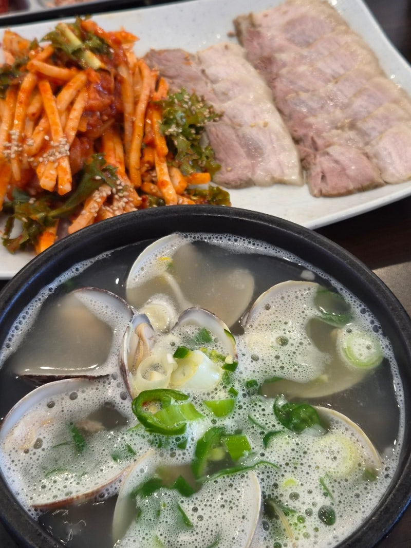 여수 맛집 여수광장국밥! 바지락돼지국밥 서대회무침삼겹수육(웨이팅 팁)