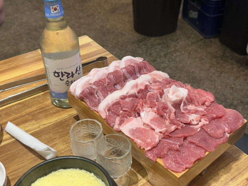 제주 뽈살집 본점｜40분 웨이팅도 아깝지 않았던 서귀포 흑돼지 특수부위 맛집