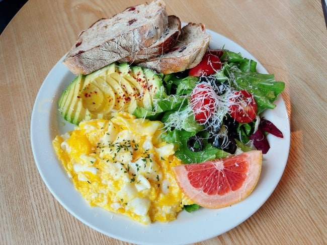 Gangneung Trip Morning: How to Reserve at Cafe Mill, Park Mi-sun's Favorite Brunch Spot