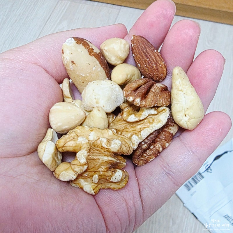 마켓컬리 견과류 건과일 없어 좋은 KF365 하루견과