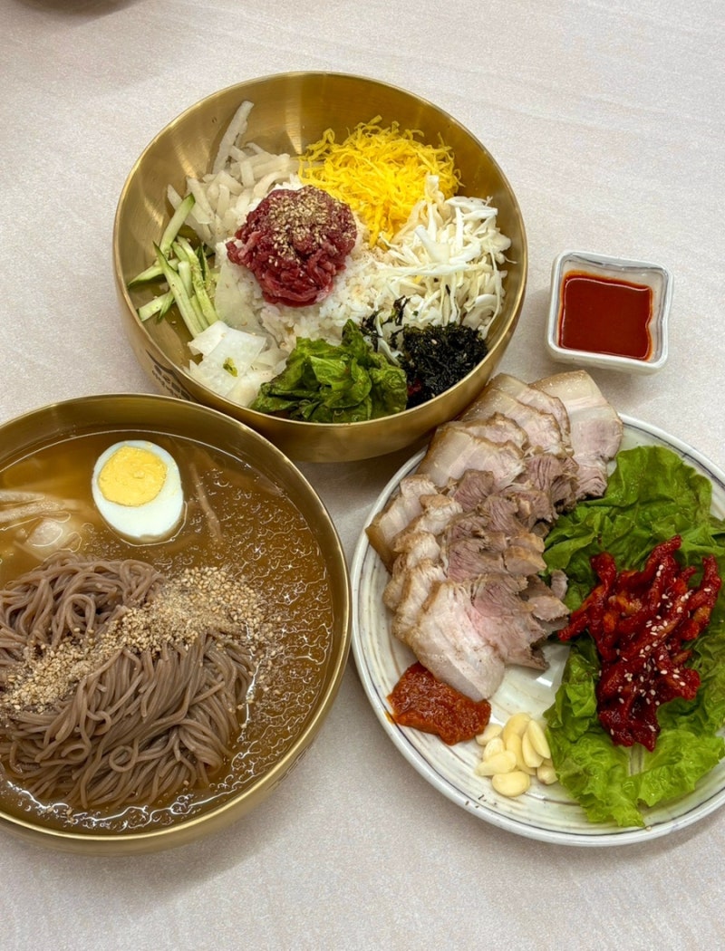 쌍문역 맛집 의령메밀집, 메밀냉소바 보쌈 육회비빔밥 후기