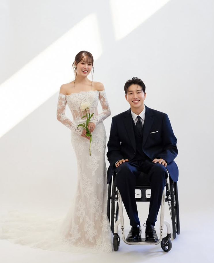 "생각이 짧았습니다" 송지은남편 <b>박위</b>, <b>KTX</b> 낙상 사고 CCTV 지우고 고....