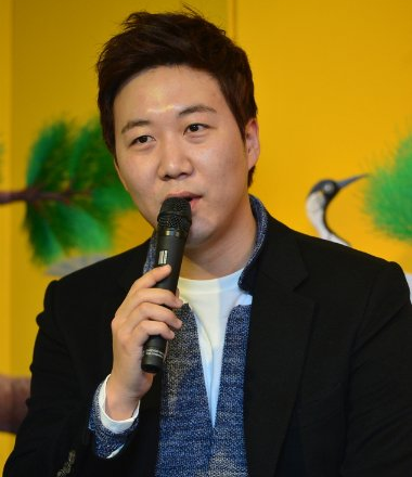 장윤정 남편 도경완, "손톱 뽑고 뼈까지 수술..." 가짜 손톱 달고 활동 중단했던 진짜 이유