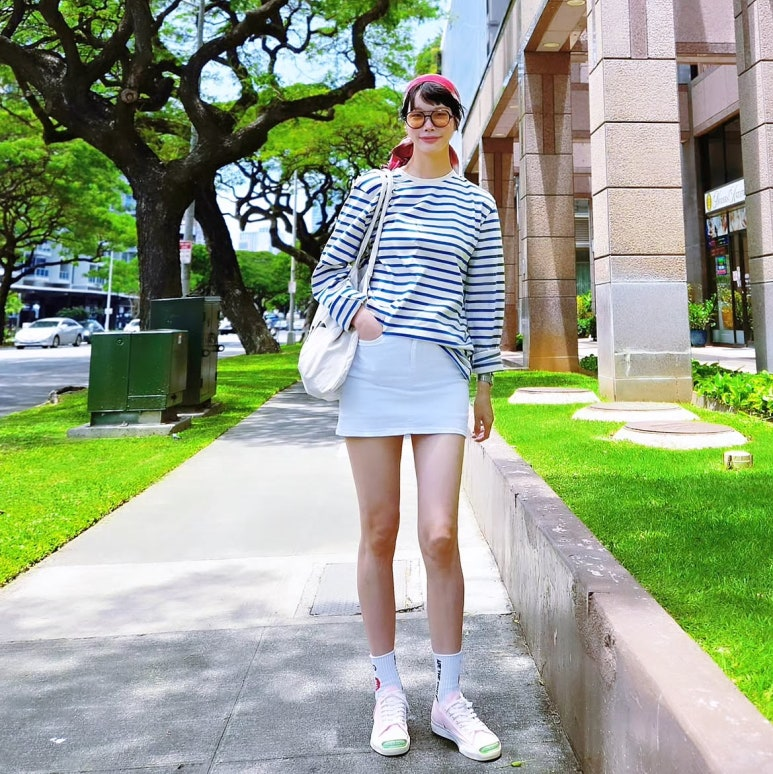 “46세라고?” 송경아 하와이 사진에 난리난 이유… 나이 잊게 만든 올화이트룩의 정석