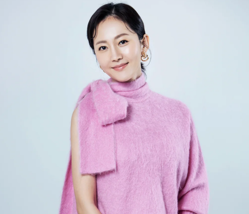 염정아 나이 54세, 50대에도 세련된 분위기가 남다른 이유