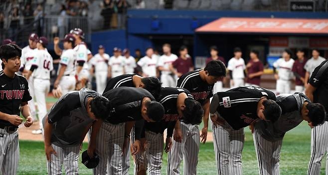9-0이면 끝난 줄 알았는데…LG가 한화에 무너진 과정