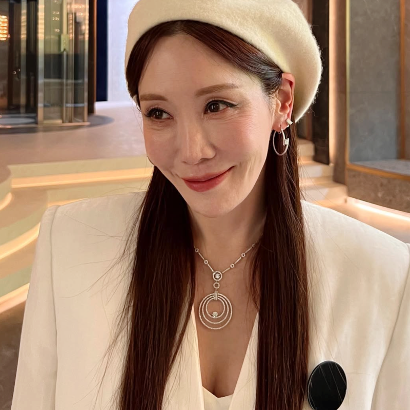 만난지 한 달만에 프로포즈 배우 김정은 프로필 나이 키 학력 경제계 집안 남편 10억 연봉 대....