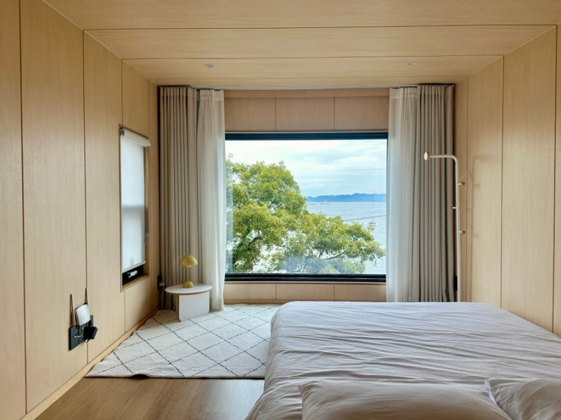 [Gunsan Munyeodo Accommodation] Review of 'Jumok Stay' Unit 103: An Ocean View, Emotional Private Pension Near Seonyudo