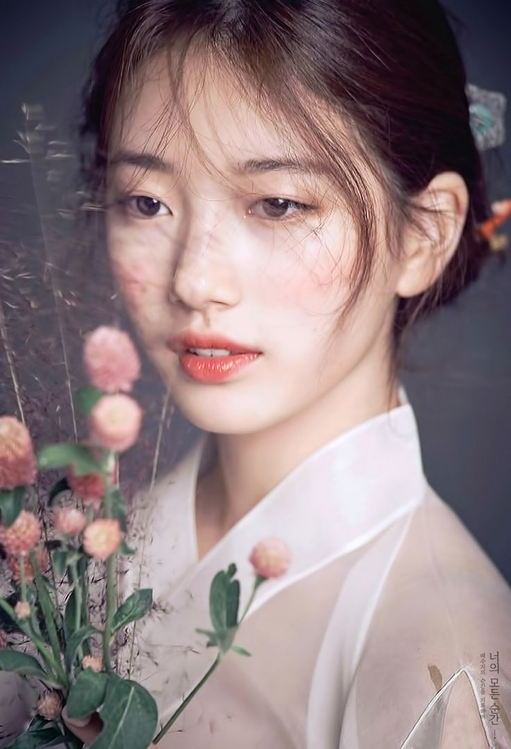 25년 차 이영애를 제쳤다는 말까지… 21살 수지가 한복 입은 순간