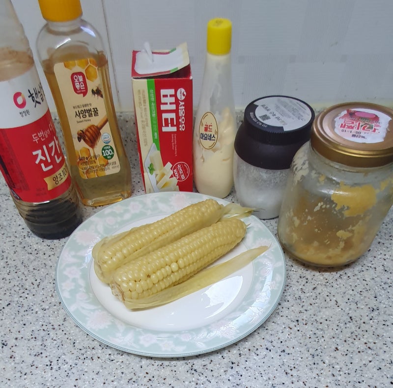 [요리 일기] 냉동 옥수수의 화려한 변신! 단짠고소 '버터갈릭 옥수수구이' 에어프라이어 황금....