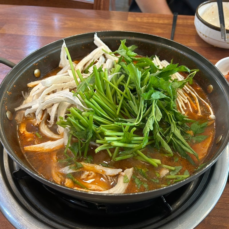 [포항 이동 현지인 맛집]얼큰 버섯샤브+자가제면 칼국수+들기름볶음밥 1만원 면식당 샤브칼....