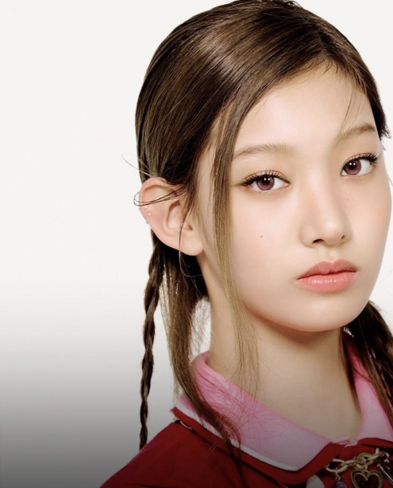 HYBE's New Girl Group 'TUIDE' Debuts Tomorrow! From TWICE Jihyo's Sister Seoyeon Joining to Their Debut