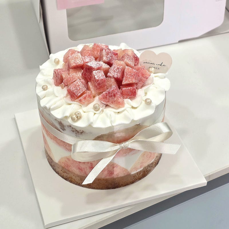 예쁘고 맛까지 완벽한 일산 케이크 맛집 소만케이크 복숭아 케이크와 티그레 포장후기