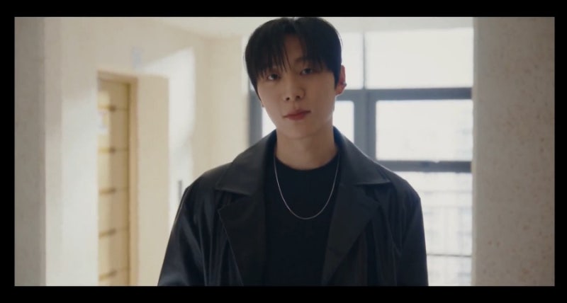 MBC 금토 드라마 유부녀 킬러  노슬기 역 ( 세르게이 볼란스키 역 ) 배우 신현수