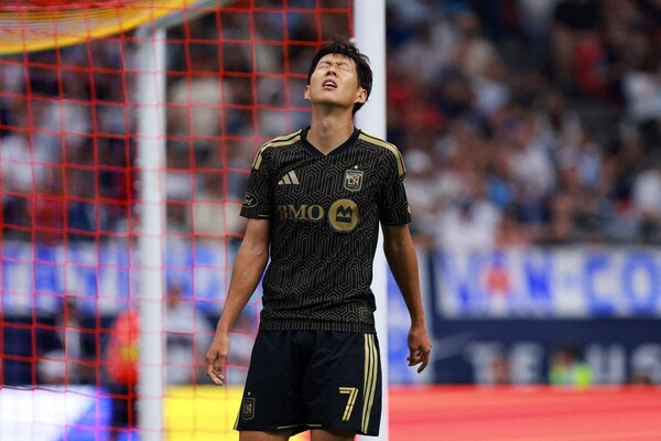 손흥민 슈팅 9개 폭격에도 6경기 연속 침묵… LAFC 부앙가 원더골로 포틀랜드전 1-1 무승부