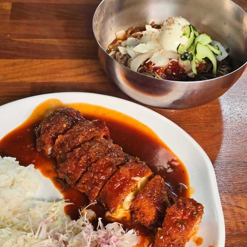 대구 서문시장 맛집 줄 서서 먹는 돈까스 함지박 서문시장 필수 코스