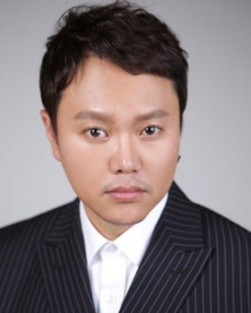 김민교 "1500평 수영장 저택서 판자촌까지" 아버지 사기극 전말은?