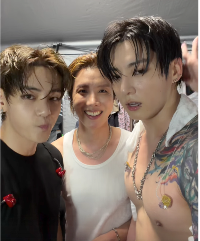 뷔 SNS에 뷔·제이홉·정국 셋이 한 화면…정국 상의 탈의·타투 공개, 월드투어 근황