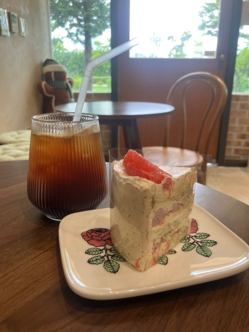 송현아카페맛집/송현아디저트맛집/과일케이크/얼그레이케이크/‘뉴팽글’에 다녀왔어요