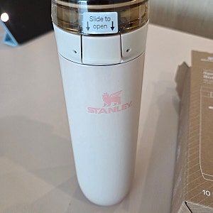 풍향중 유재석 텀블러 스탠리 플로우스테이트 스프링 보틀  591mm 구매 후기