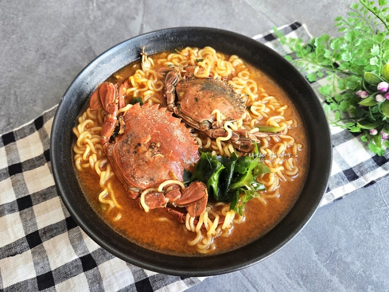 꽃게 라면 끓이는 법 해루질 직접 잡은 꽃게 라면 레시피