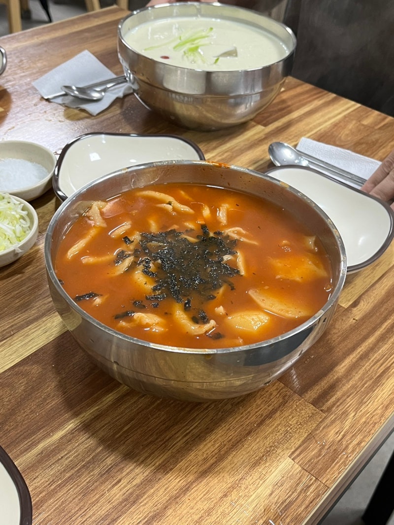 속초 장칼국수 맛집 옛날수제비 주말 웨이팅 주차 꿀팁