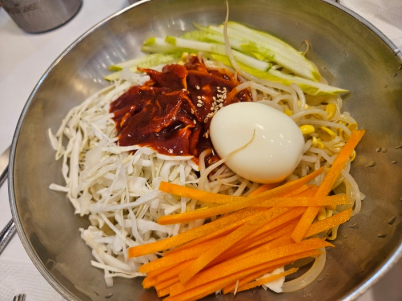 매콤한 쫄면과 만두가 먹고싶을 때, 신포시장 신포우리만두 후기