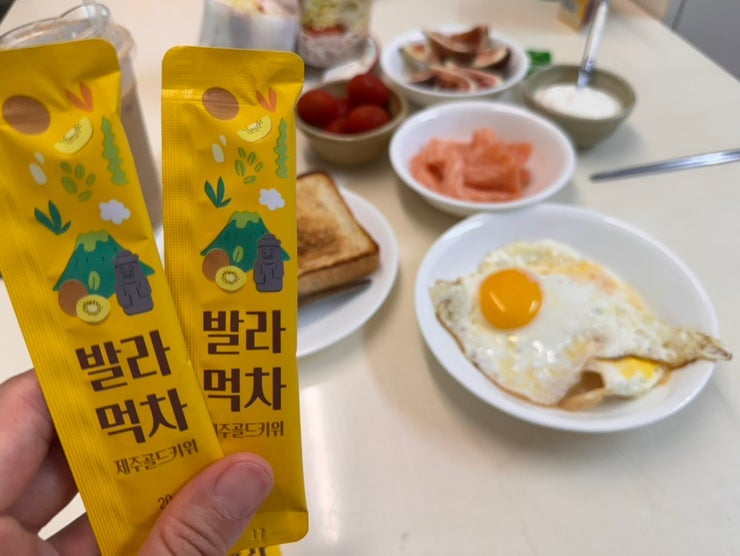 간편하게 짜먹는 제주골드키위 발라먹차 제주농협 리얼키위 키위잼