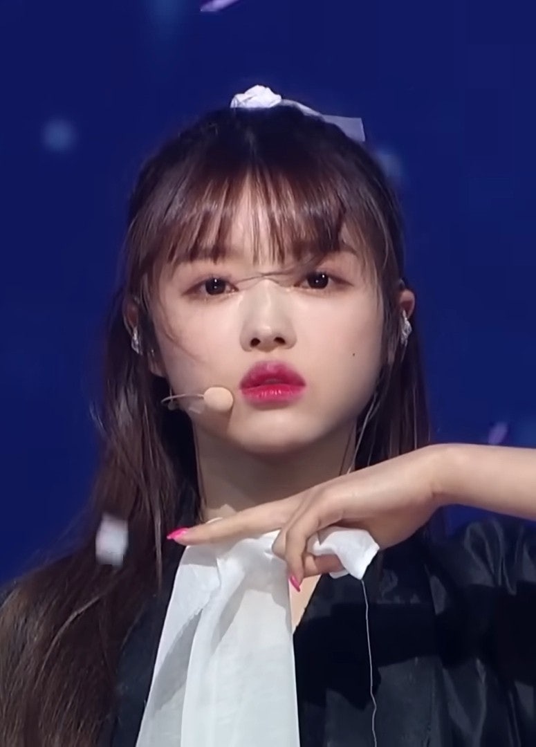 믿고보는 퀸덤 무대