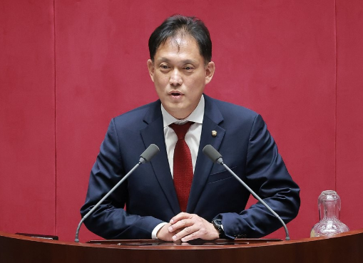 김태규의원 프로필 샤우팅 멋짐