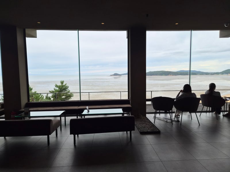 [Incheon] #2. M.Cliff Yeongjongdo: A Review of the Newly Renovated Cafe with Great Sunset Views