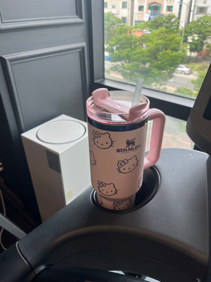 스탠리 키티 텀블러로 환경보호에 동참해요