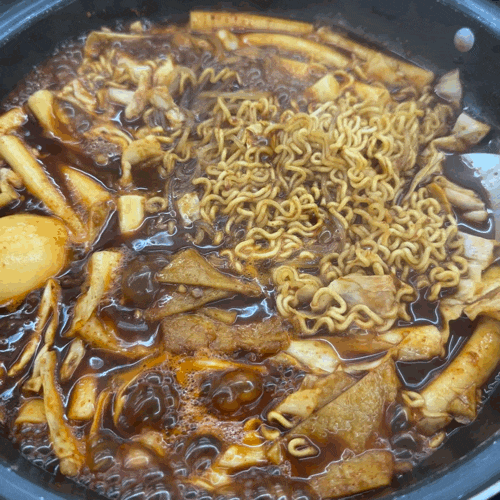 (이수/애플하우스) 즉석떡볶이보다 무침군만두가 찐인 이수역 떡볶이 맛집