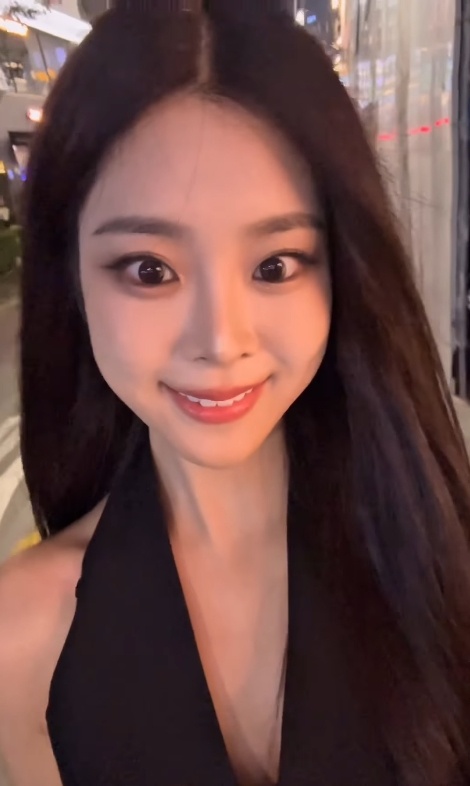 <b>우지원 딸 미코 진</b> 9등신 미모 제70회 대회서 최고 영예 당선