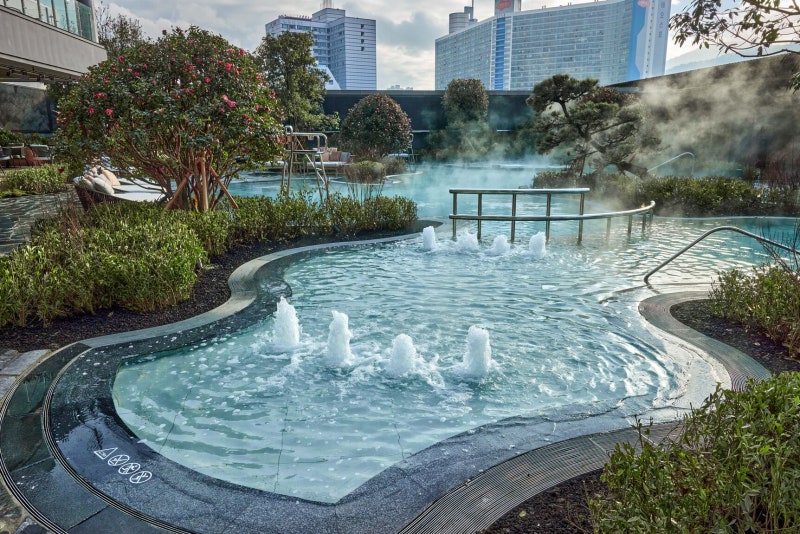 부산 롯데호텔 수영장 가격 시간 준비물