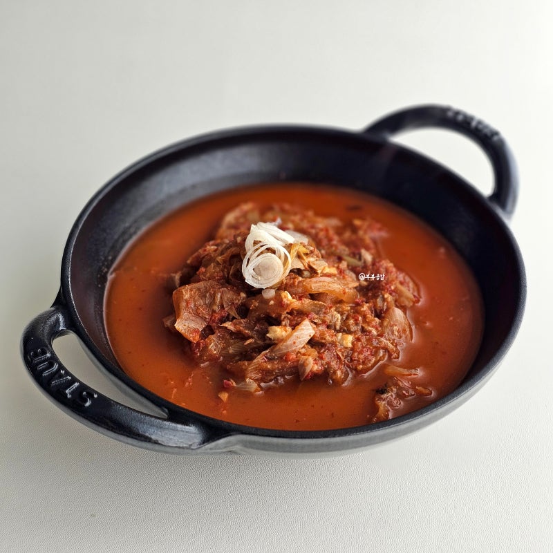 참치 김치찌개 레시피 재료 한번에 넣고 초간단 김치찌개 끓이는법