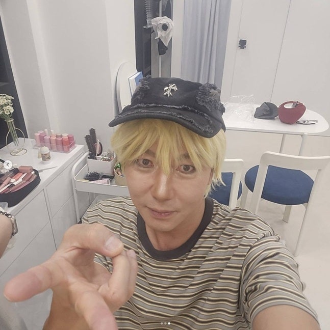 탁재훈, 금발에 갸루 메이크업…달라진 비주얼 공개