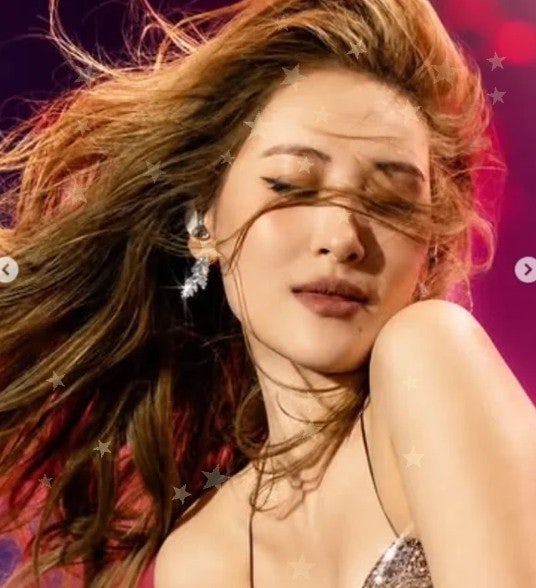 “2번째인데 또?!” 선미, 시구 2연속 무산…쪼그려 앉은 사진 한 장에 팬들 난리