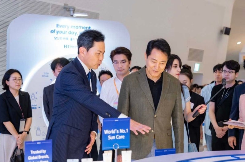 “한국 화장품이 이렇게 잘 팔린다고?” 한국콜마 주가 뜨겁다…K뷰티 열풍 뒤에 숨은 진짜 ....