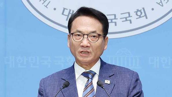 민주당 <b>당원정비TF</b> 박선원, 이중당적·유령<b>당원</b>·<b>신천지</b> 의혹 무엇