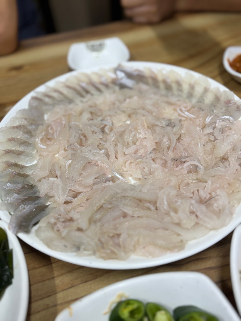 대구 동구청역 맛집 삼천포회수산, 신암동 골목에 숨은 가성비 좋은 횟집 (예약, 주차)