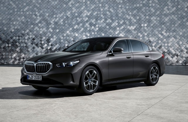 "순수 전기 주행까지!" 2026 BMW 5시리즈 페이스리프트 신형 가격표 하이브리드 연비표 제원표 ....