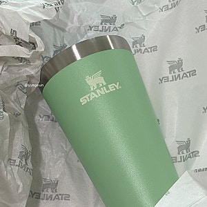 • 스탠리 텀블러 : 스태킹 파인트 473ml 피스타치오