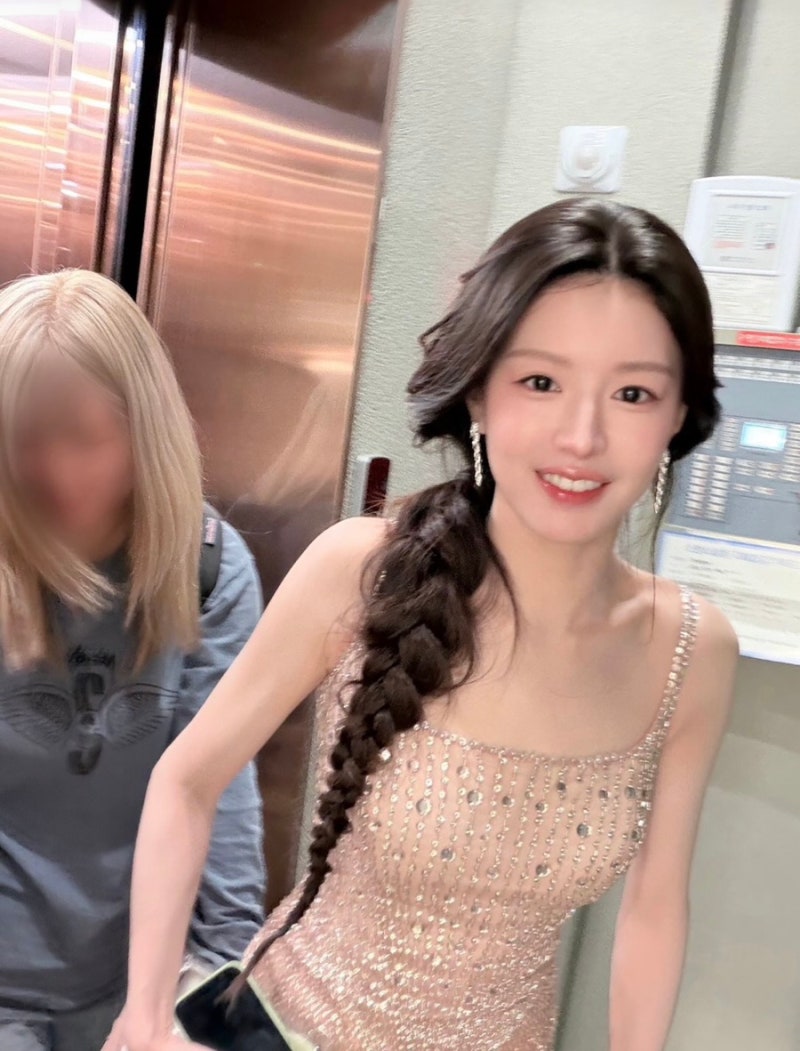 거울만 432만원… 고윤정이 ‘닮은꼴’ 제나에게 준 선물 수준