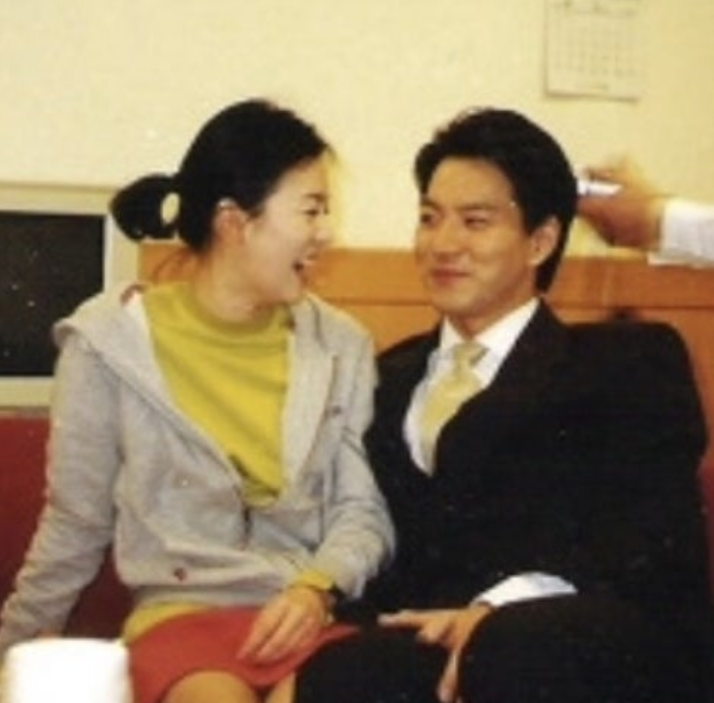 “송일국과 결혼할 줄 알았는데…” 3년 공개연애 후 결별, 55세에도 미혼인 여배우