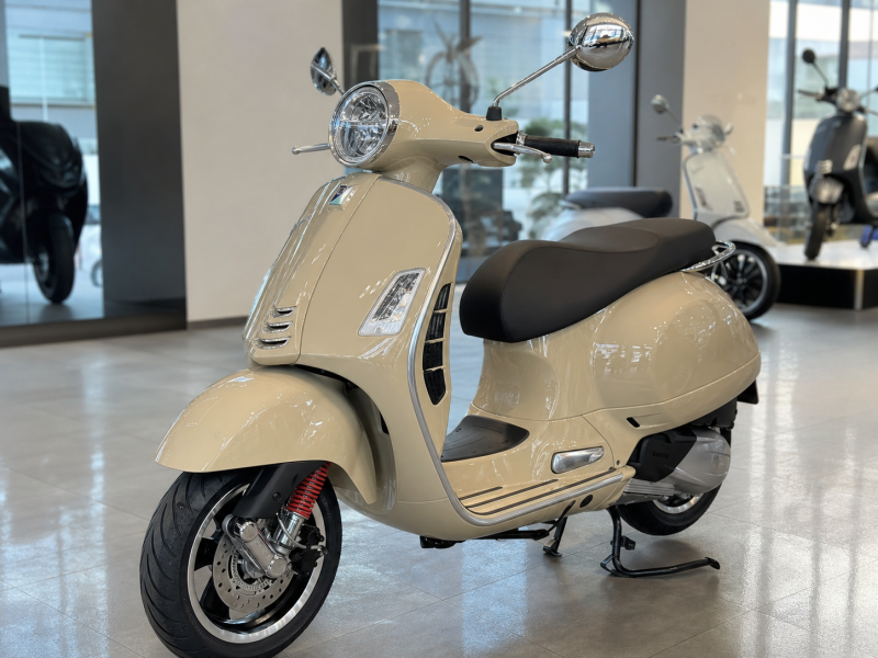 "이 가격이면 신차 왜 사?" 베스파 GTS125, GTS300 중고 오토바이 시세 연식별 총정리