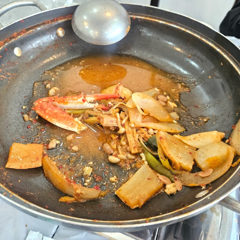 강화도 가을꽃게 맛집 서해꽃게전문 꽃게탕 냄비 싹 비웠어요.