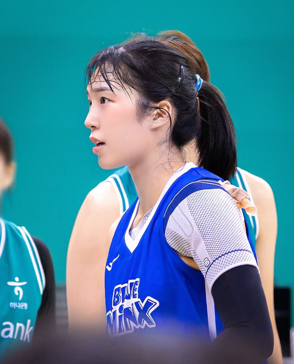 “성수연에 1라운드 지명권까지 내주고 데려왔다” 이다연, 삼성생명 가자 18점 10리바운드 ....