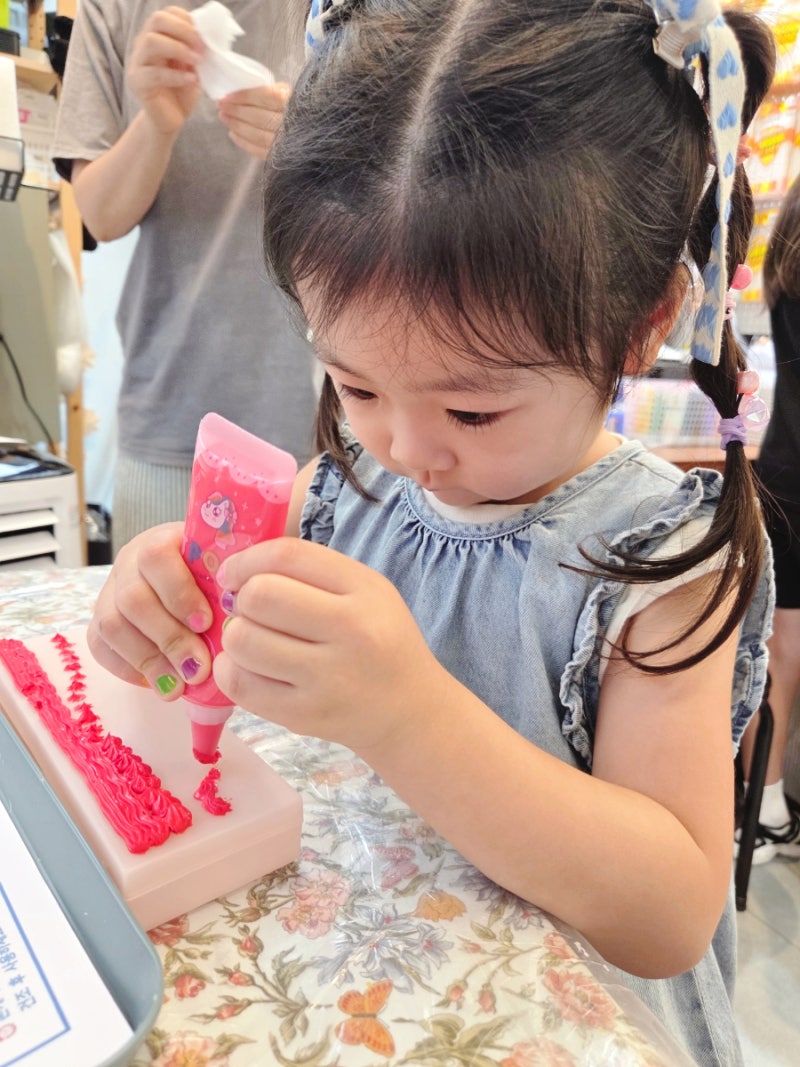 인사동 쌈지길 아이와 체험 | 뿌뽀랜드 필통꾸미기