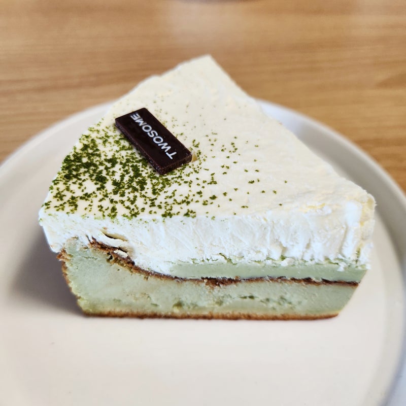 투썸플레이스 말차 바스크 치즈 케이크 가격 칼로리 맛